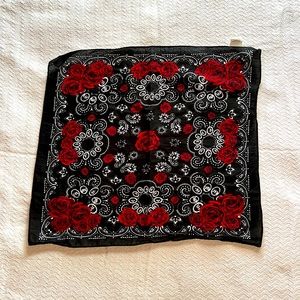 Black roses bandanna